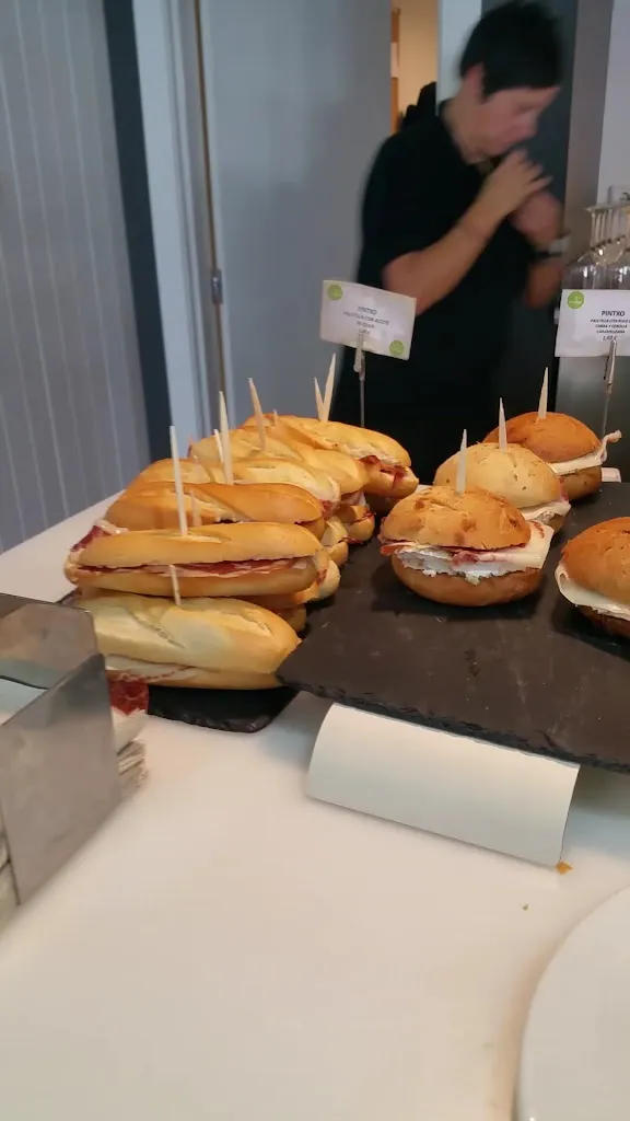 RESTOP AMOREBIETA. Nueva gerencia 2023_Amorebieta-Etxano_slider_image_2