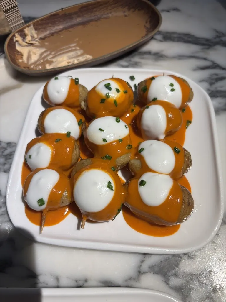 Michael Miller_Entre Santos Cocktail Bar & Food_Santiso_recensione