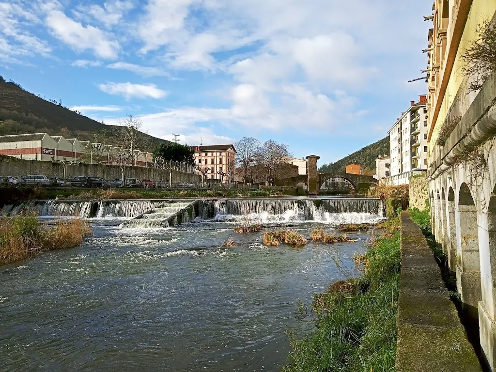 Bar Donde Leo_Balmaseda_slider_image_3