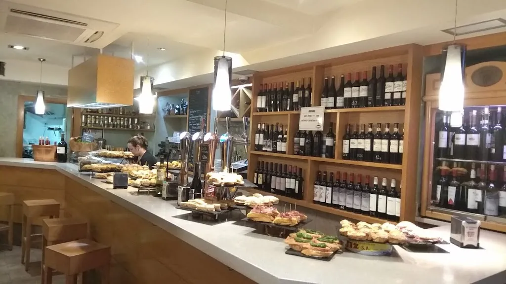 Bar restaurante El Hórreo Barakaldo restaurant in Barakaldo