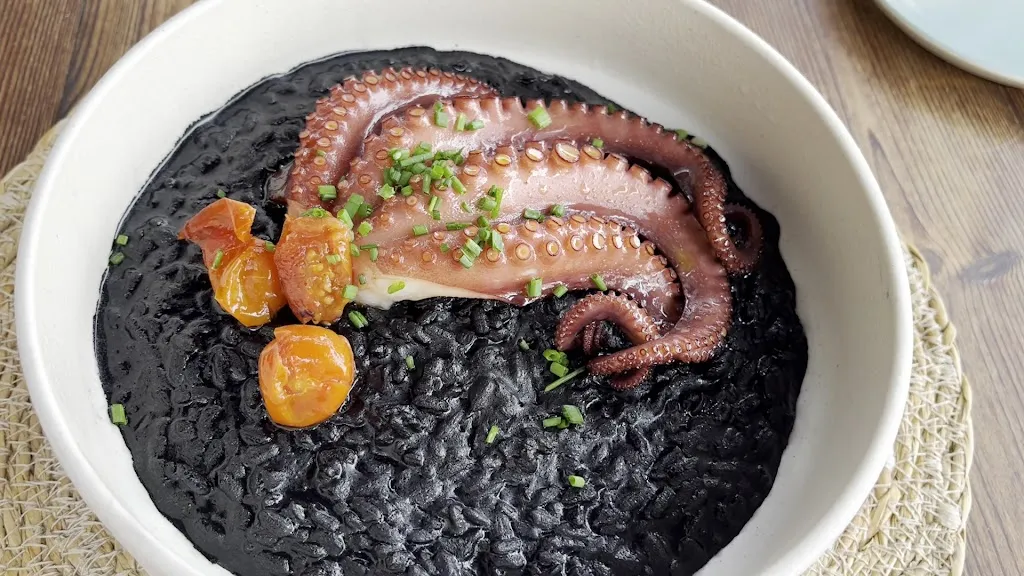 Awi Mahabier_Terra Nova_Ribeira_review