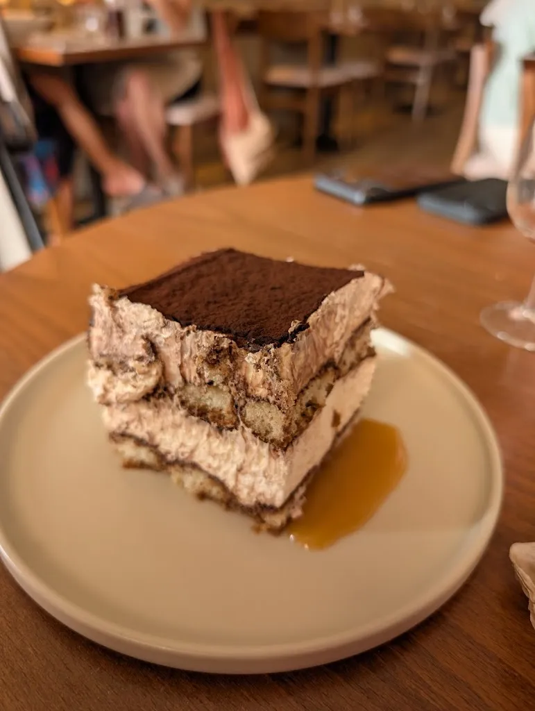 Sionain Timmons_Federica Ribeira_Ribeira_review