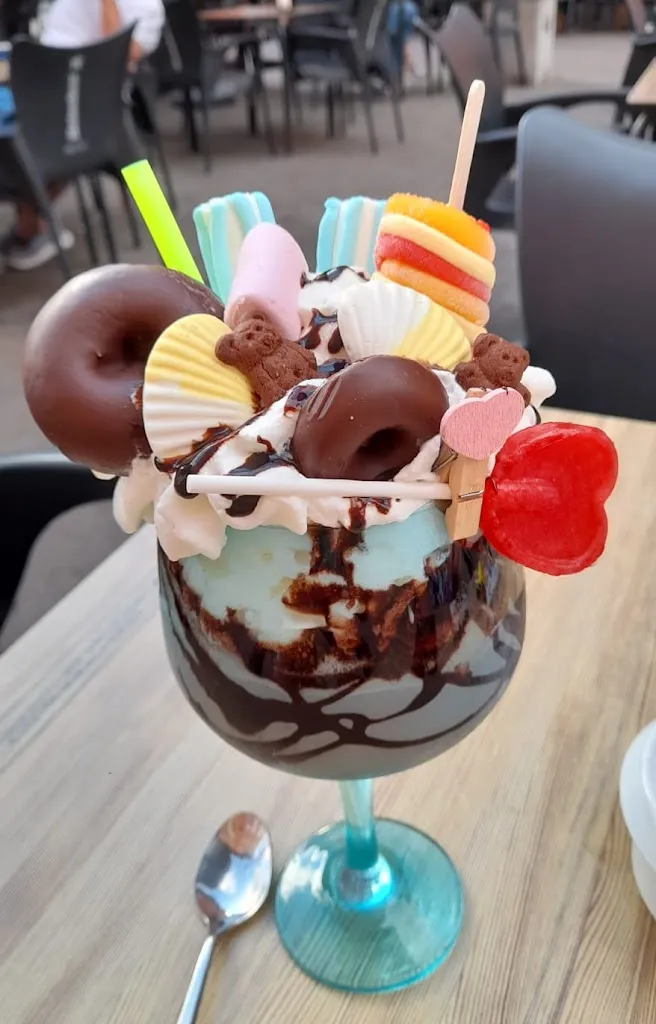 Distrito 8 Tattoo Gorka Bilbao_Basauriko cafe de Basauri_Basauri_review