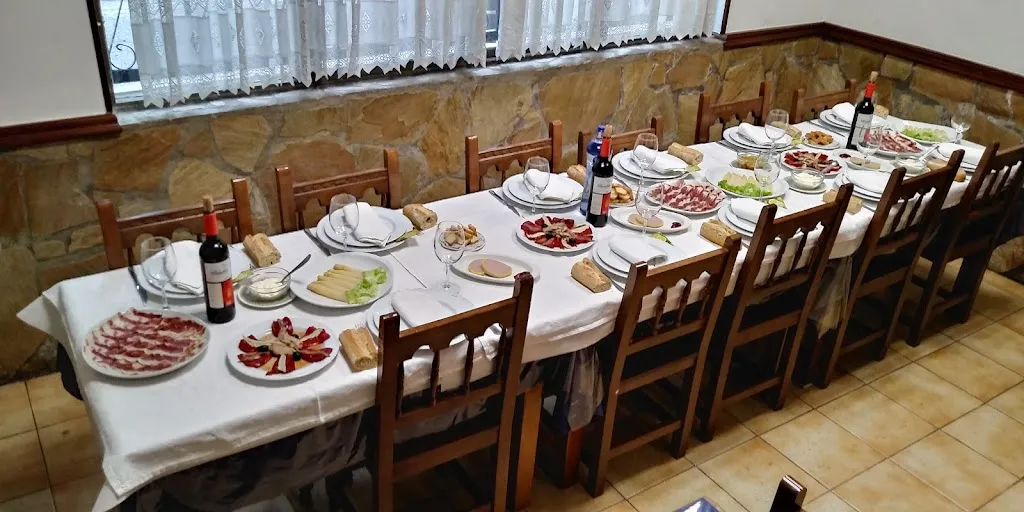 Etxe-Zarra Jatetxea restaurant in Basauri