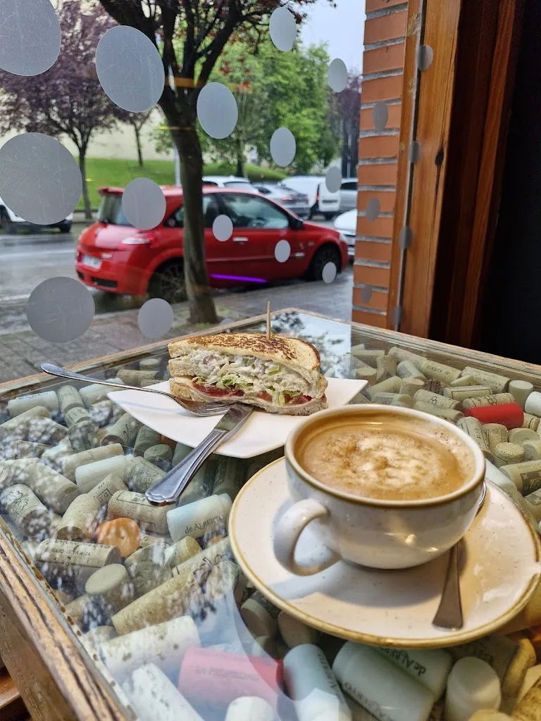 Lander Navarro_Kafe Tximintxe_Basauri_review