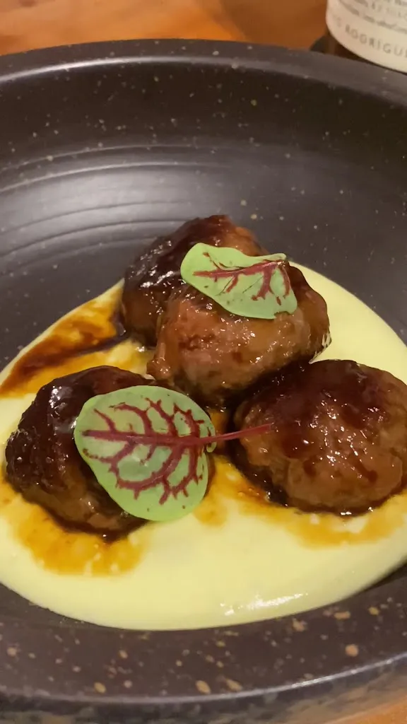 GARENA TABERNA_Dima_slider_image_2