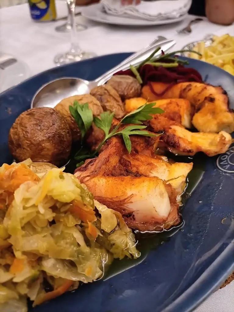 Postigo do Carvão_Ribeira_slider_image_2