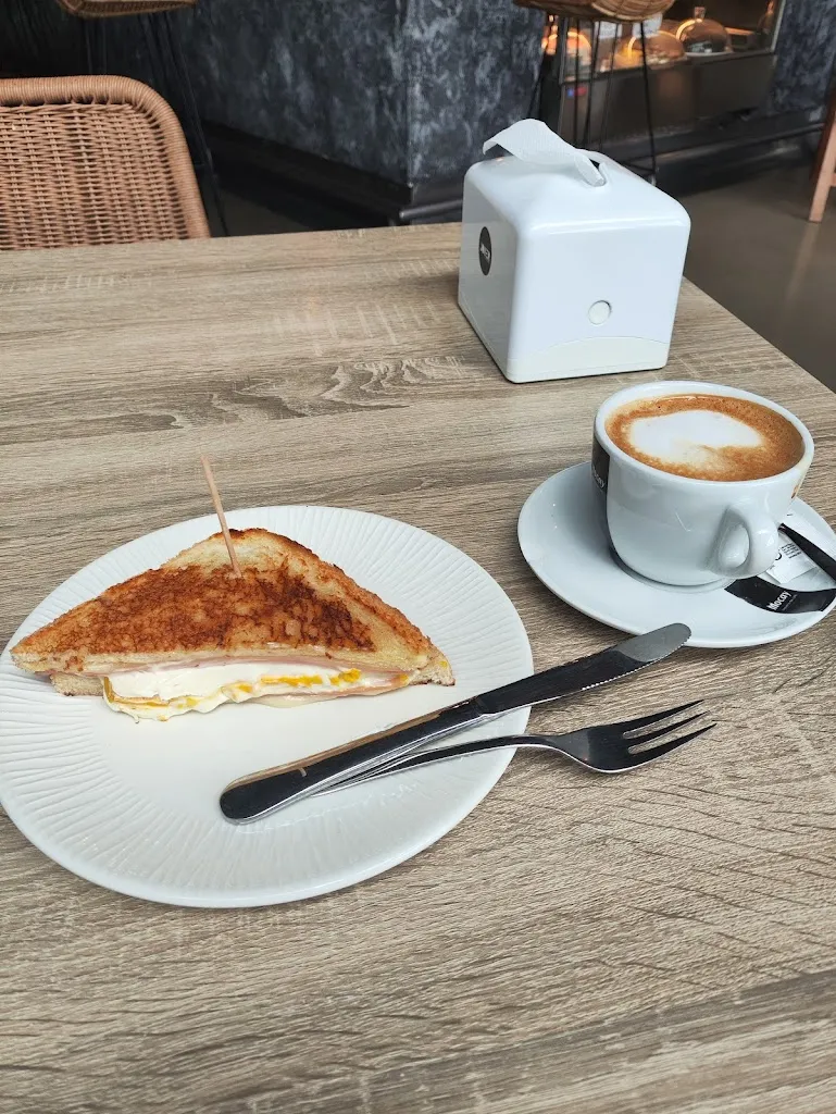 Gerard Fleming_Garai Kafetegi Berango (Nueva Gerencia)_Berango_review