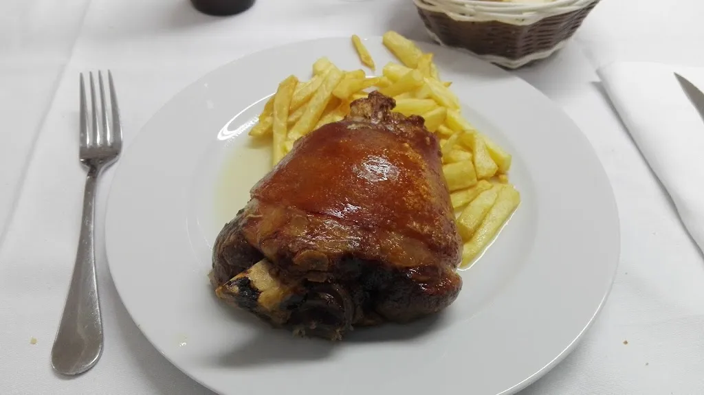 BAR RESTAURANTE BATZOKI BERANGO_Berango_slider_image_2