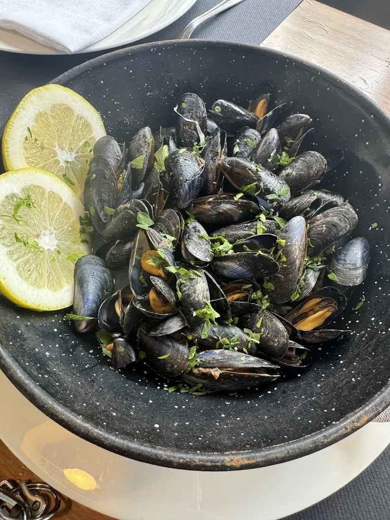 Z P_Asador Borda_Berango_review