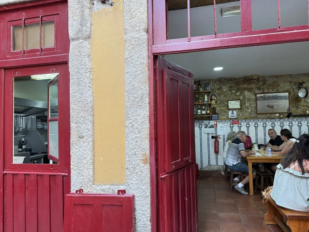 Kristina Pavloski_Escondidinho do Barredo_Ribeira_review