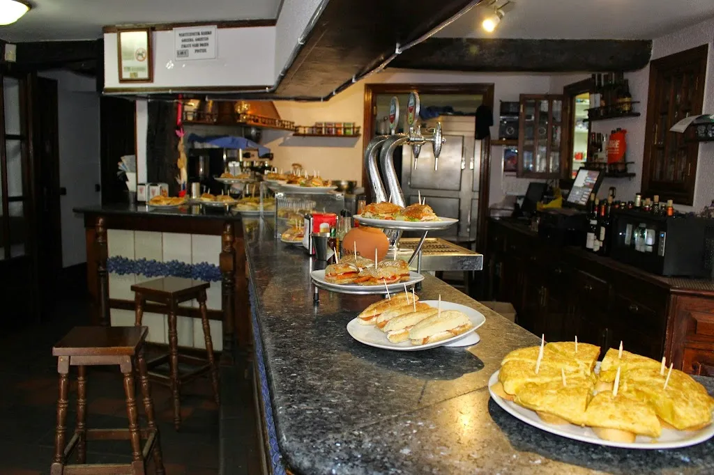 Bodegoie Aritza taberna_Ea_slider_image_3