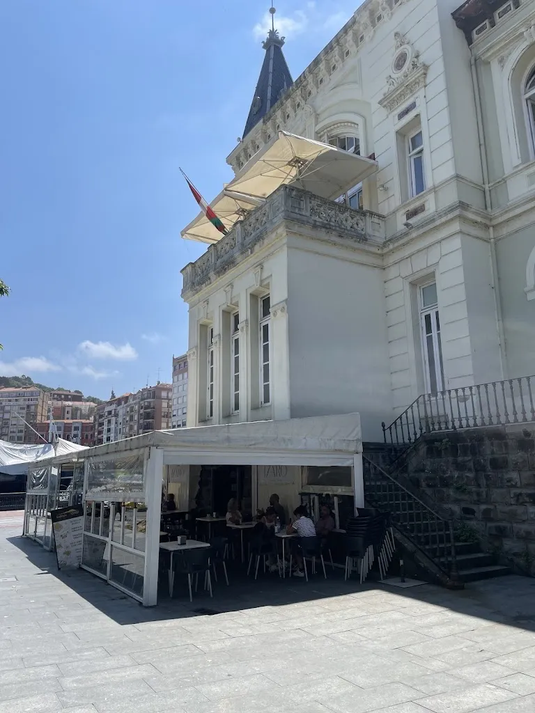 Per Oyvind Hansen_Ízaro Irish Pub_Bermeo_review
