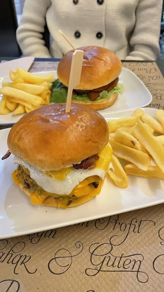 Íñigo Asurmendi Mascaray_KAIXIO_Bermeo_review