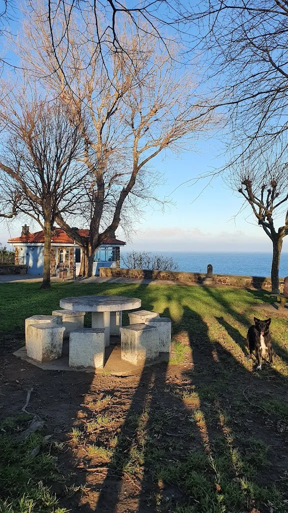 Andrea_Talako Kantina_Bermeo_review