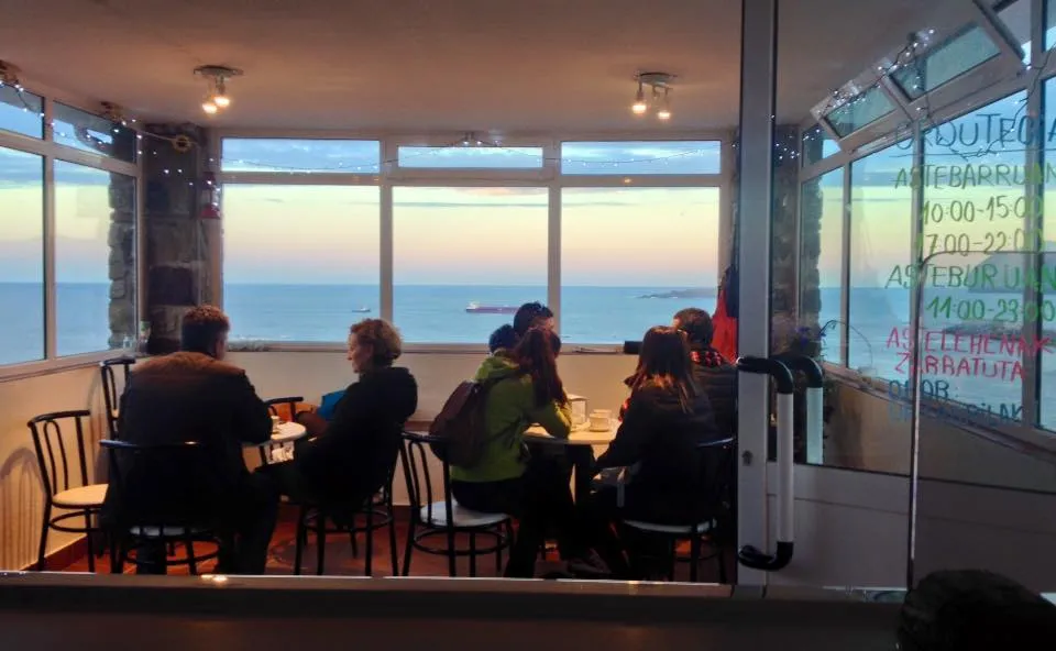 Talako Kantina_Bermeo_slider_image_1