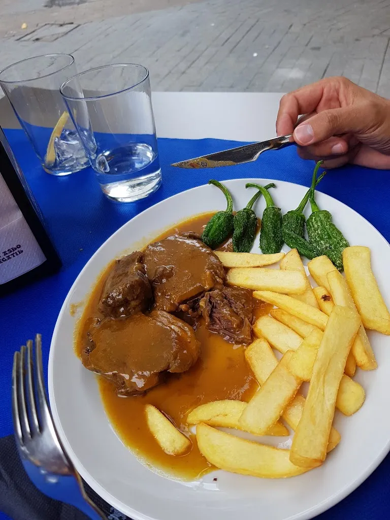 ADel Aga_Bar Lamera_Bermeo_review