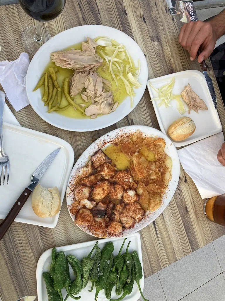 Irena Kocfeldová_Atxarre Taberna Kafetegia_Bermeo_review