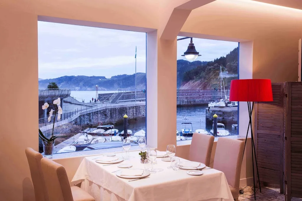 Itxas Etxea Jatetxea restaurant in Elantxobe