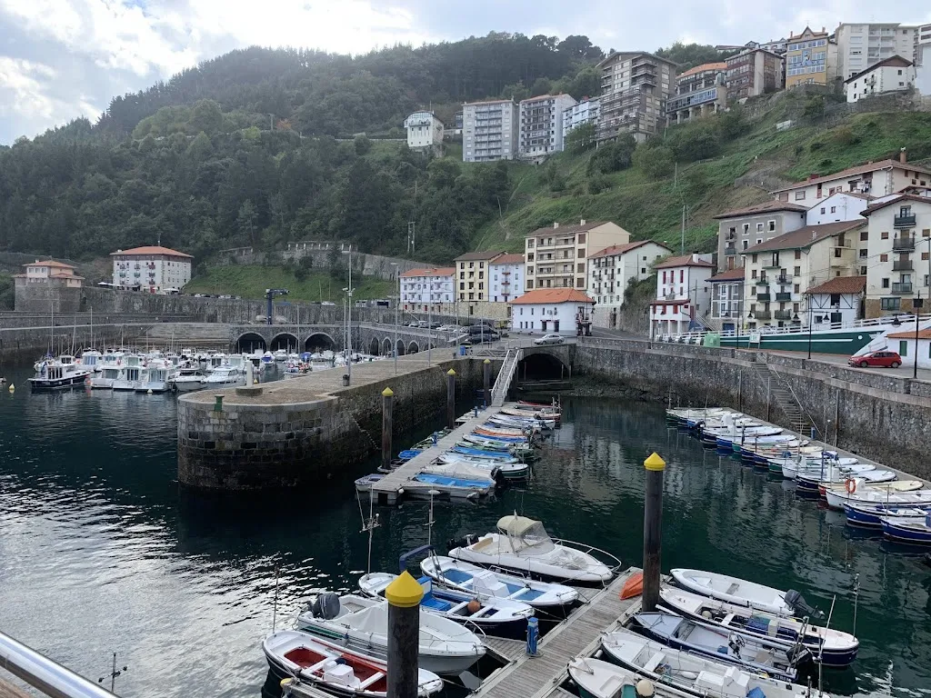 Andrew Hawn_Bar santi_Elantxobe_recensione