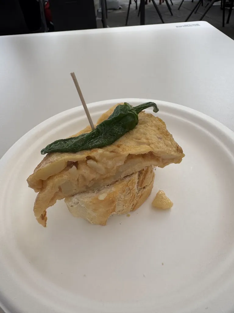 Enara Sanchez_Bar santi_Elantxobe_recensione