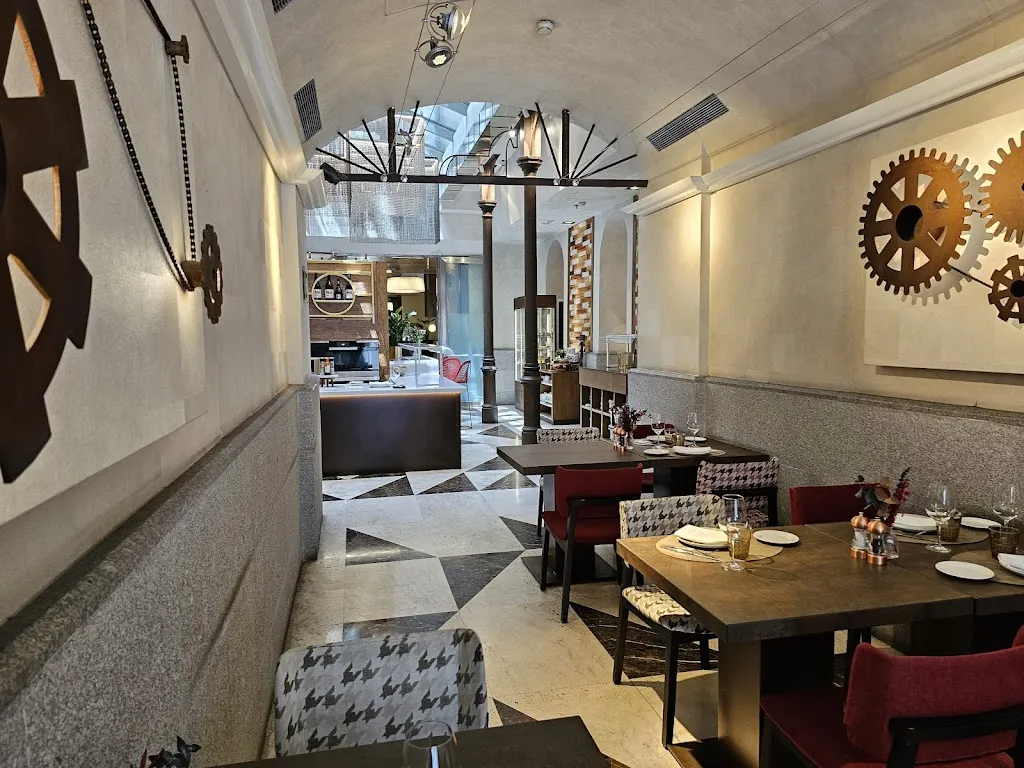 Entreletras @ Hotel NH Collection Palacio de Tepa_Aranga_slider_image_1