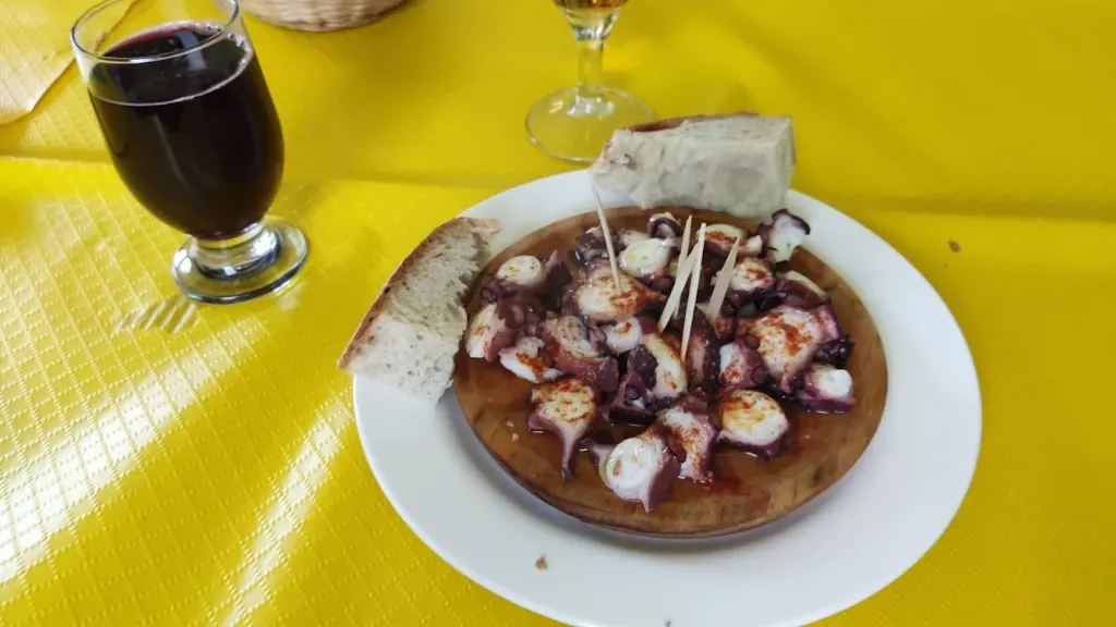 Daniel Osuna Polaina_A taberna de Oins_Arzúa_review