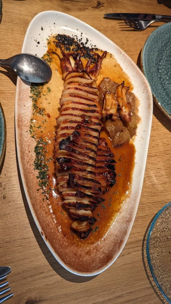 Kish P_Mugarra_Bilbao_review