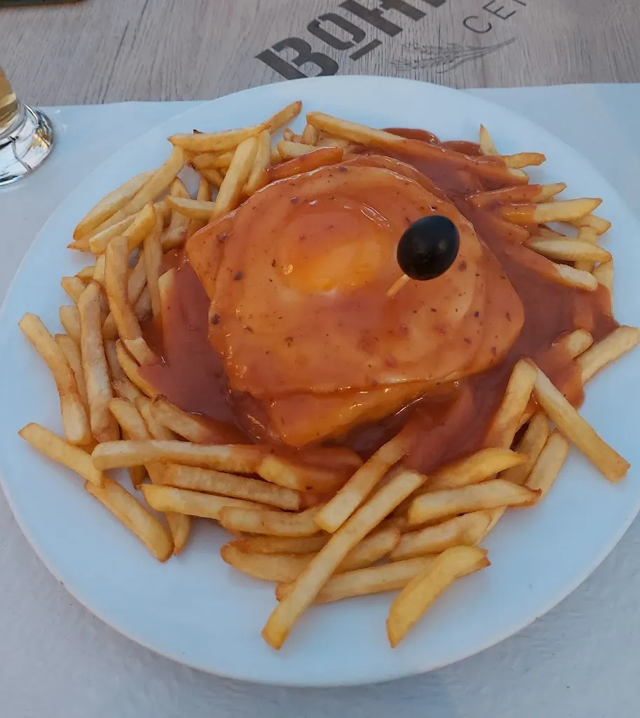 Menü_Uma Velha Tinha Um Gato_Ribeira_Bild_1