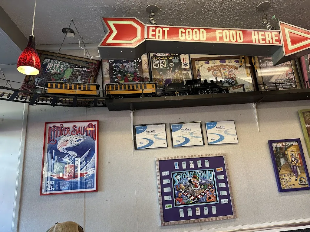 PRM PRM_Oscar's Cafe_Durango_review