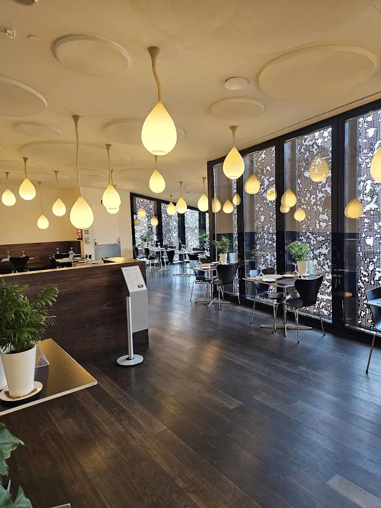 Café-restaurante CaixaForum Madrid Singularis_Forua_slider_image_1