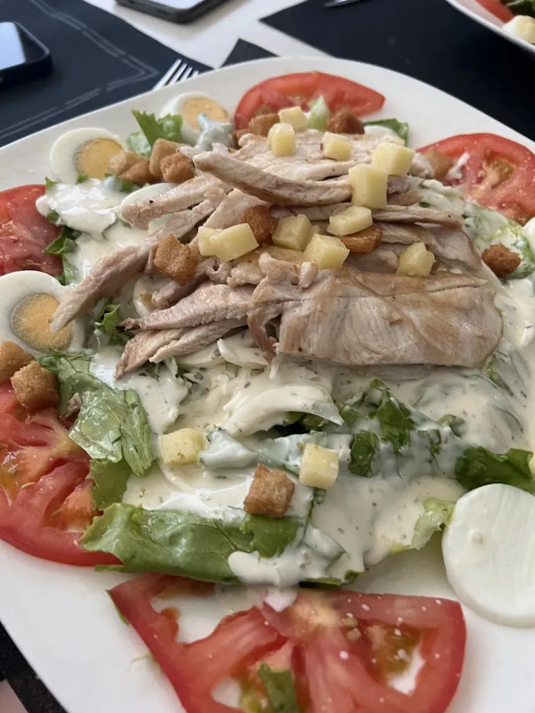 Felix Haller_Com&cop_Derio_review