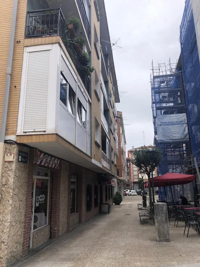 UMORE ONA Derio_Derio_slider_image_3