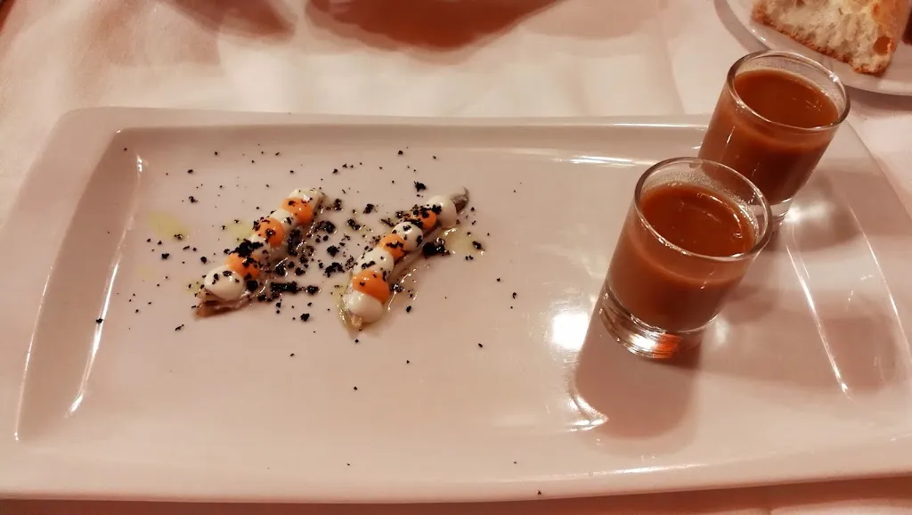 Norbert Lovas_El Caserio_Derio_review