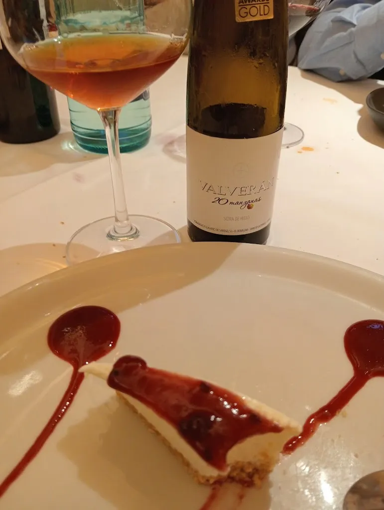 Jose Parceiro_El Caserio_Derio_review