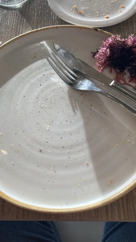 Valentin Rousseau_Erandio Berria Jatetxea_Erandio_review