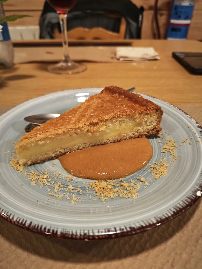 Pastisseria-Cafè-Obrador Very Dolç Figueres_Txakoli Motagane_Erandio_review