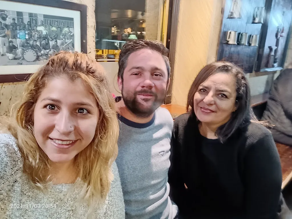 Doris Canales_Hanigan's Irish Tavern_Ermua_review