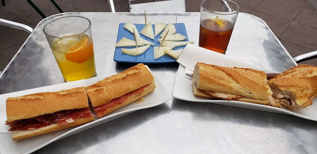 Zugaitz Taberna_Ermua_slider_image_1