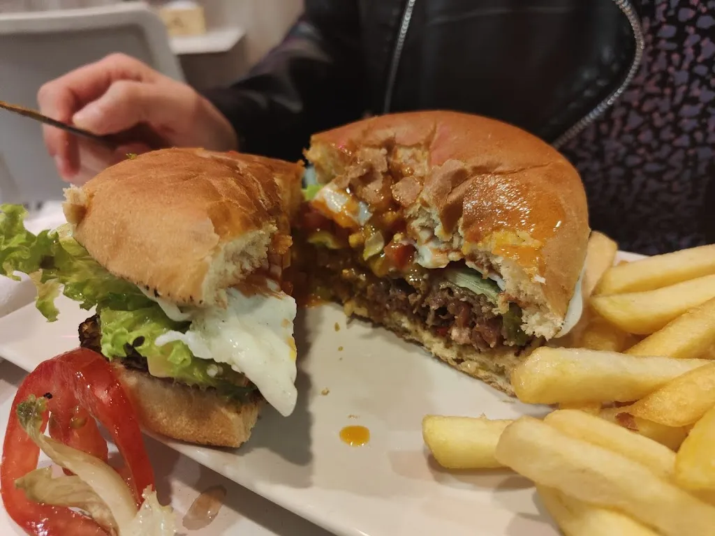 Zutik_Ermua_slider_image_3