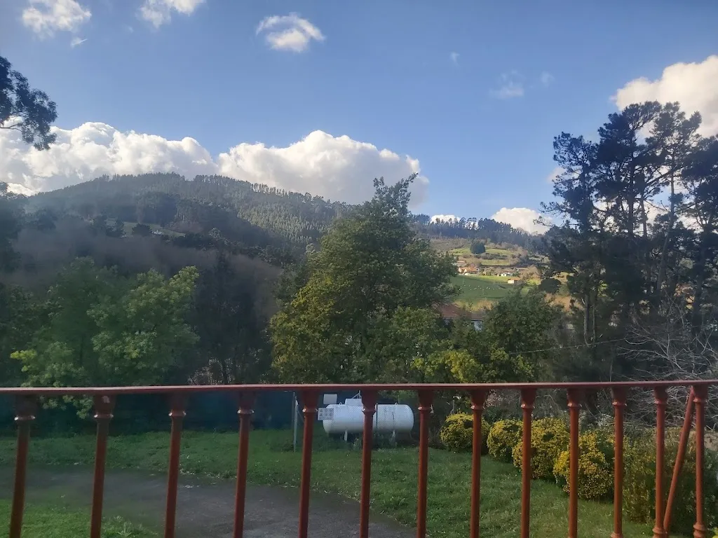 Matthew Philip_Ibarrangeluko batzokia_Ibarrangelu_review