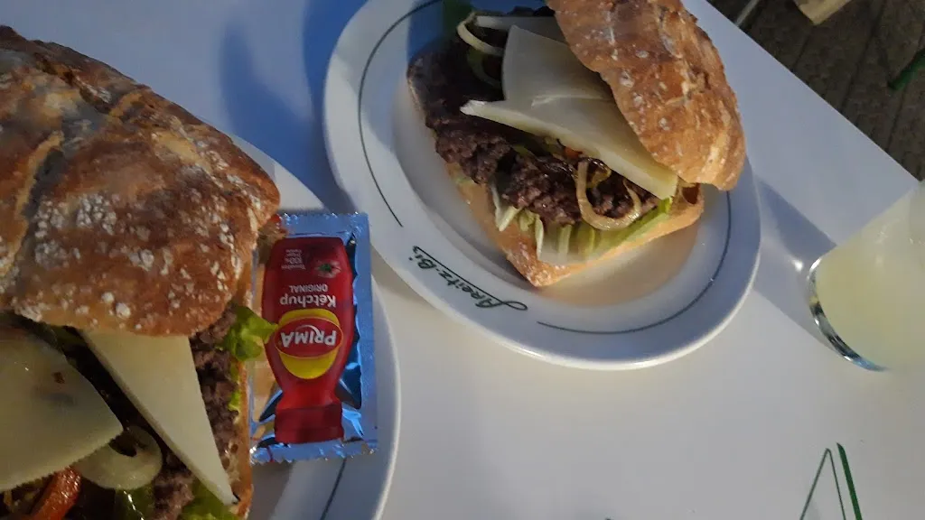 Jolanda Boef_Areitz bi taberna jatetxea - Ispaster_Ispaster_recensione