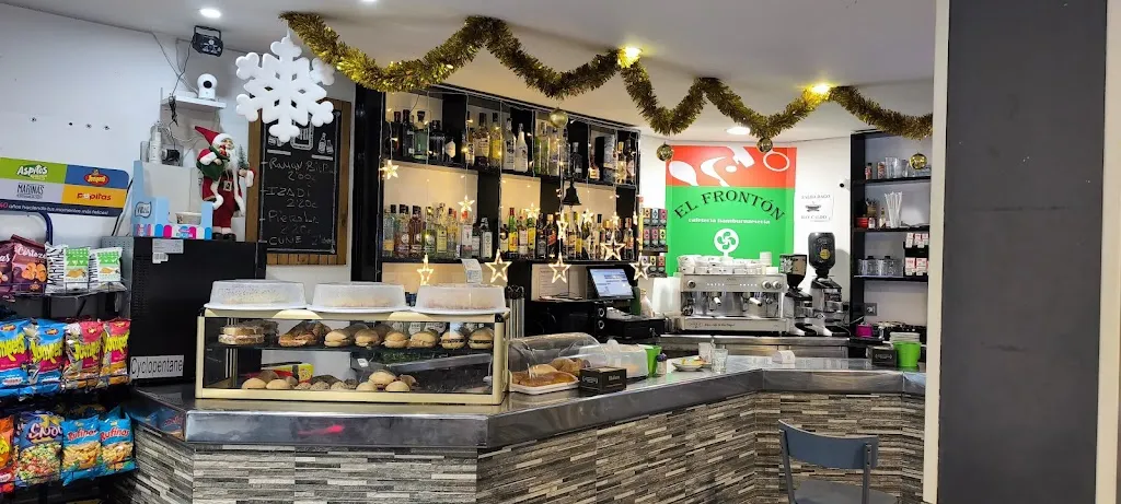 CAFETERIA EL FRONTON ristorante a Güeñes