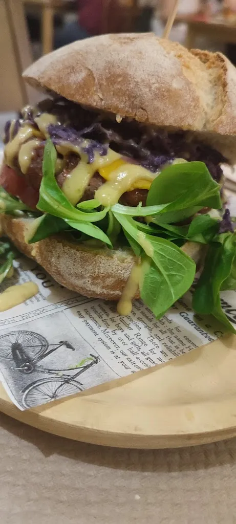 Gorka Mateo_Duzu Kafe Taberna_Izurtza_review