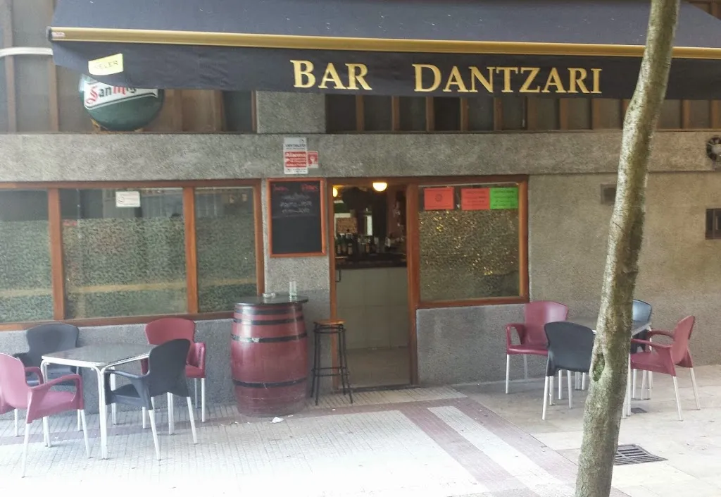 BAR DANTZARI restaurant in Iurreta