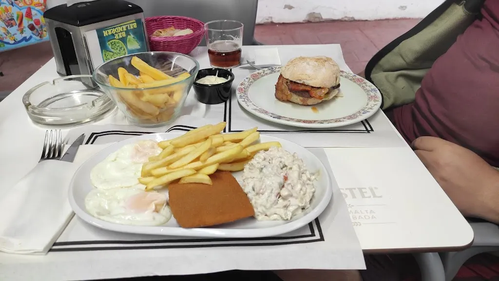 Laura González_Bar Balandran_Karrantza Harana/Valle de Carranza_review