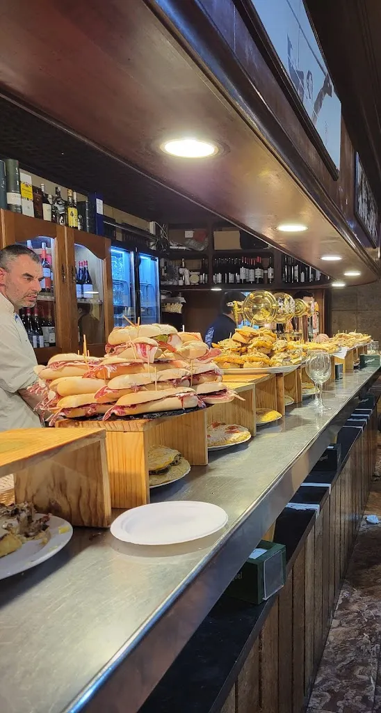 Loredana Cerrato_ARRIEN TABERNA_Gernika-Lumo_review