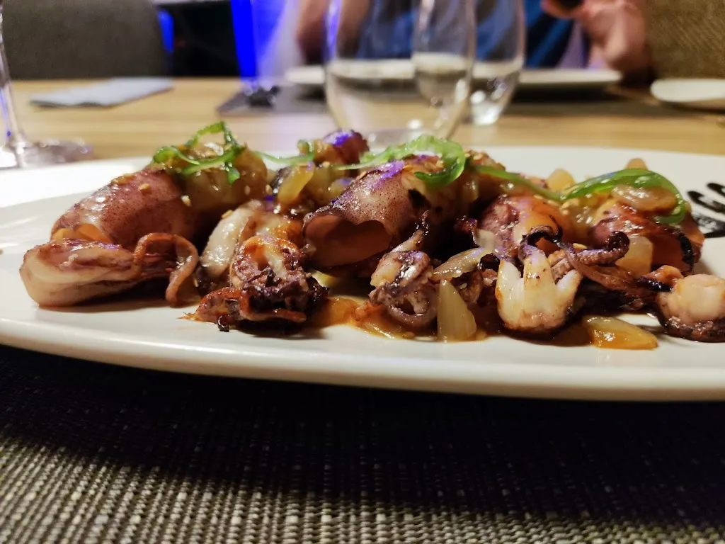 laurence mandagaran_1000 Kolorau_Gernika-Lumo_review