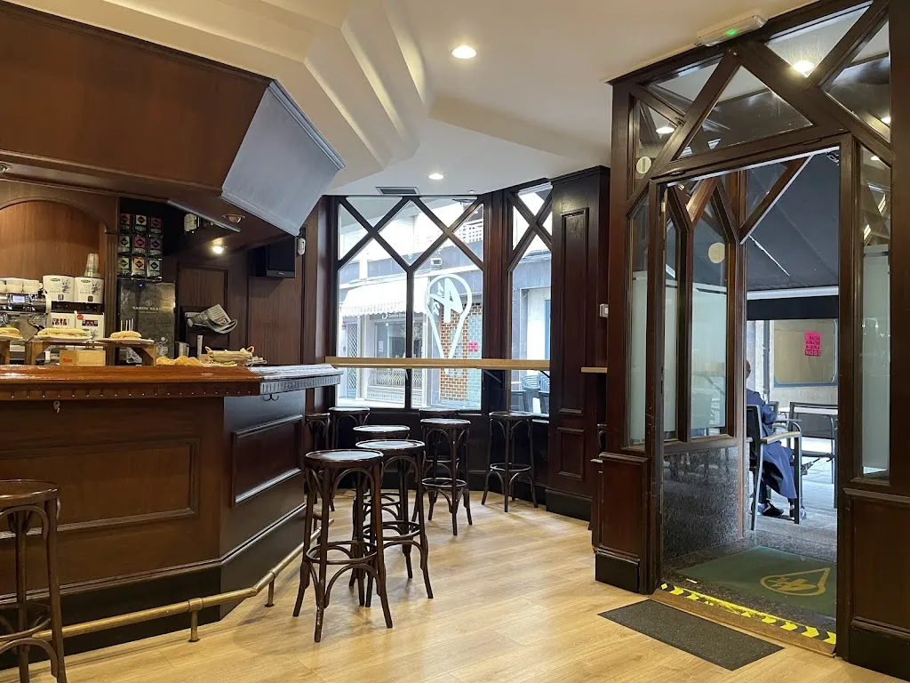 Cuatro y Medio_Gernika-Lumo_slider_image_3