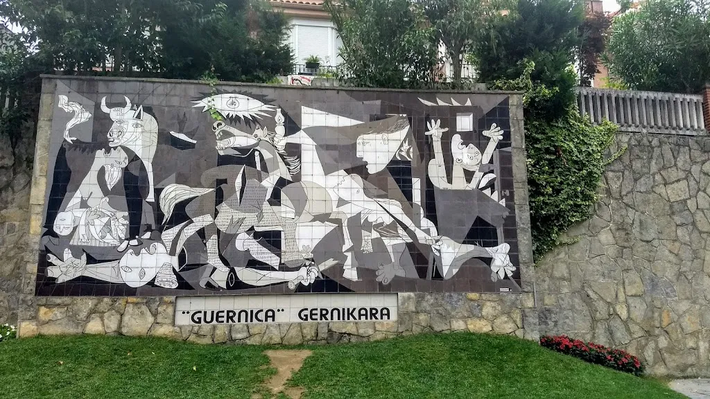 A Martinez_El Norte_Gernika-Lumo_review